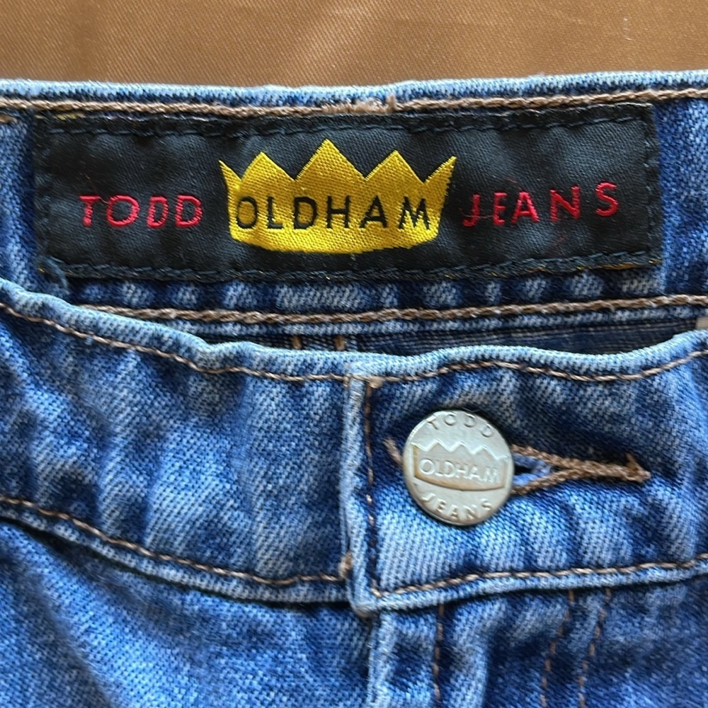 Todd Oldham Classic Denim Shorts Med Wash 2.5” Inseam 5-Pocket Sz 1 Juniors - Picture 6 of 10